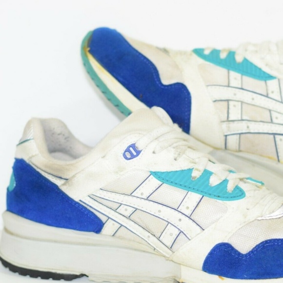 vintage asics running shoes